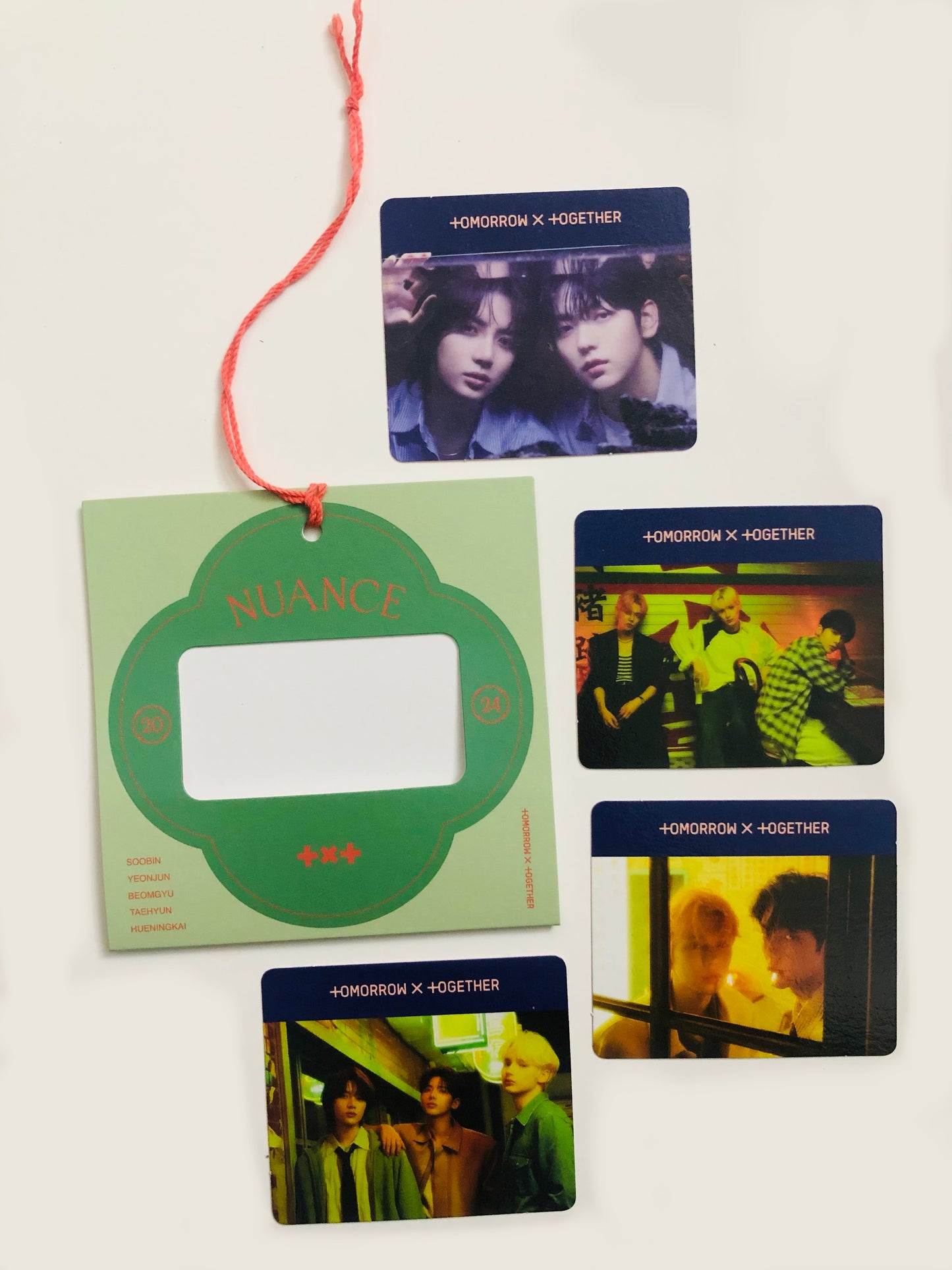 TXT Season’s Greetings Photoframe Card Set