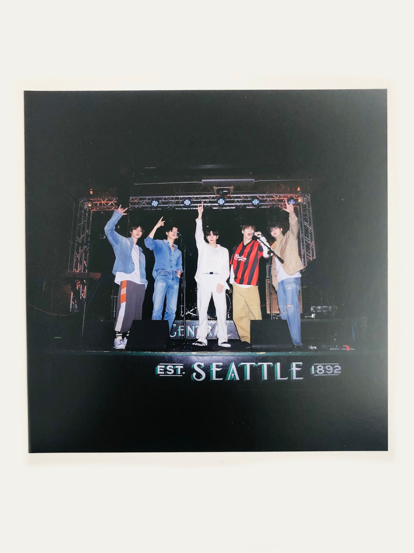 TXT Act: Promise Official Tour Message Book