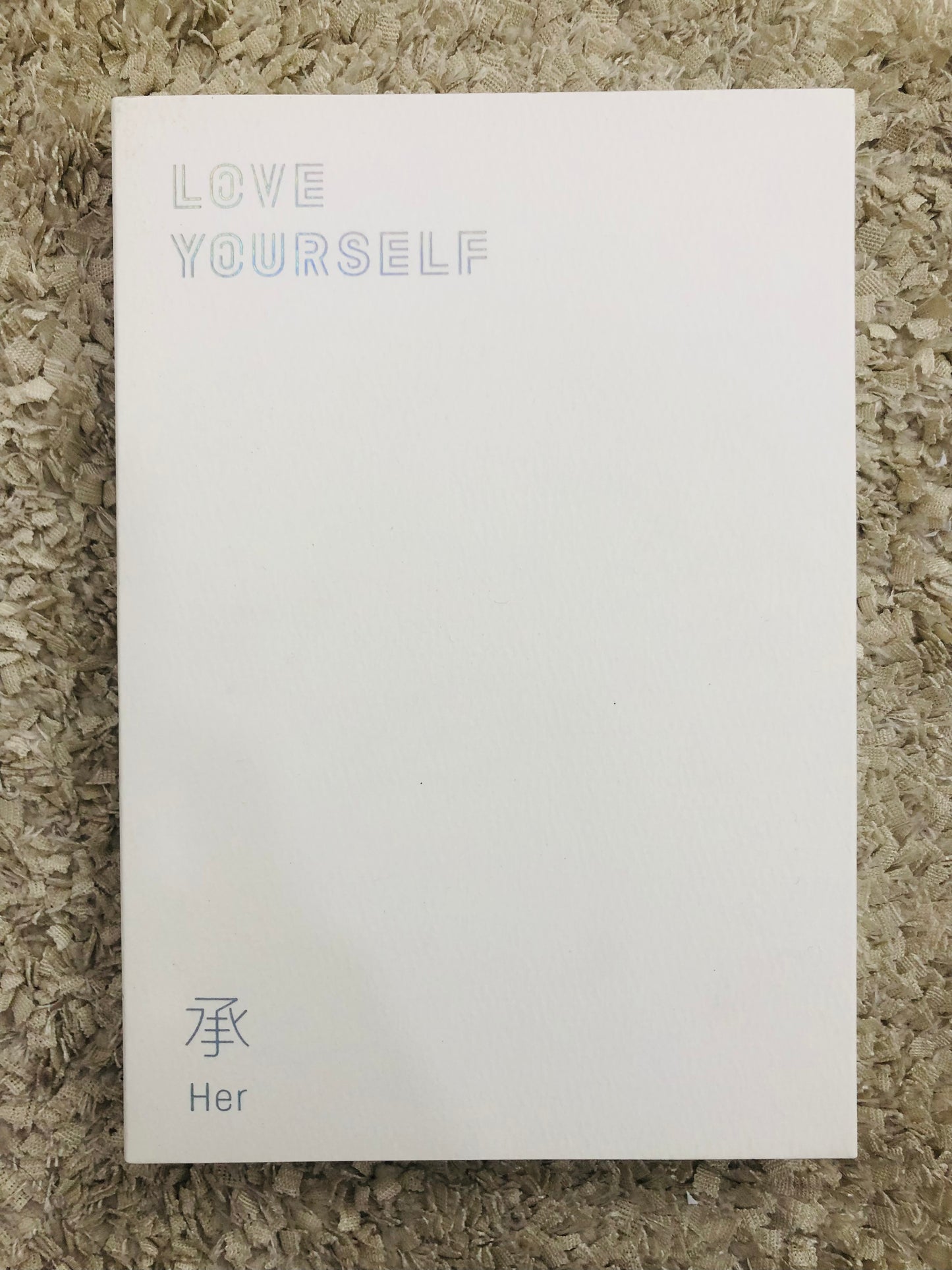 Love Yourself Her Official E Version Album (Opened)