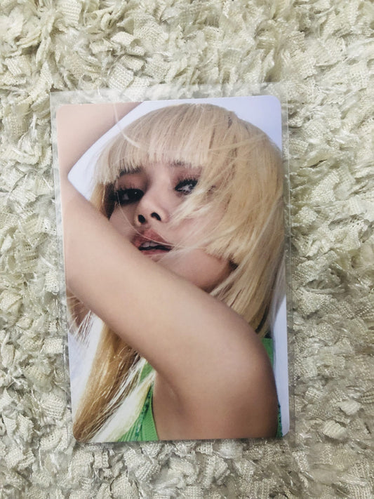 Lisa Apple Music POB Photocard