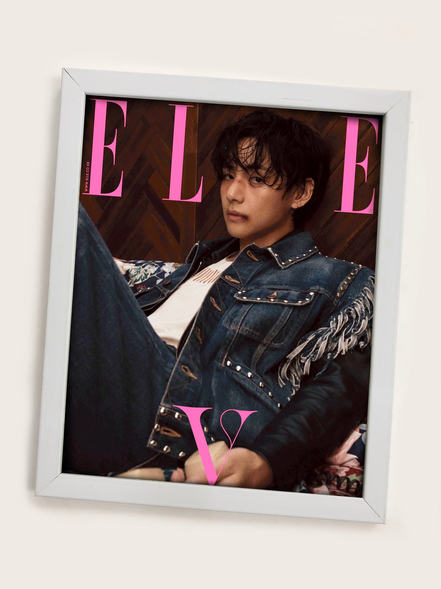 V Elle Wall Frame#1