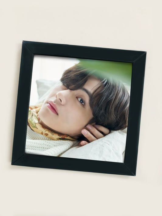 V DICON Wall Frame