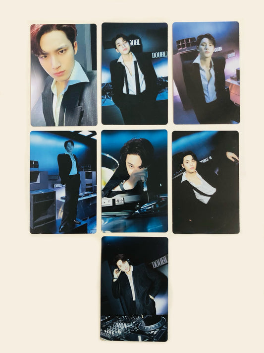 Mingyu Double Up Official Merch Photocards Set (B)