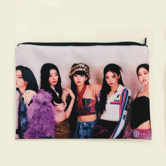 Itzy Pouch