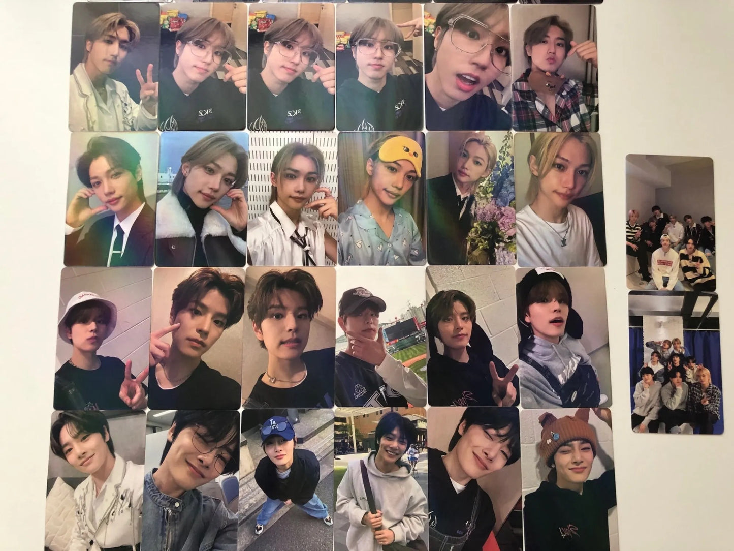 Stray Kids Rainbow Holographic Photocards (50 pcs)