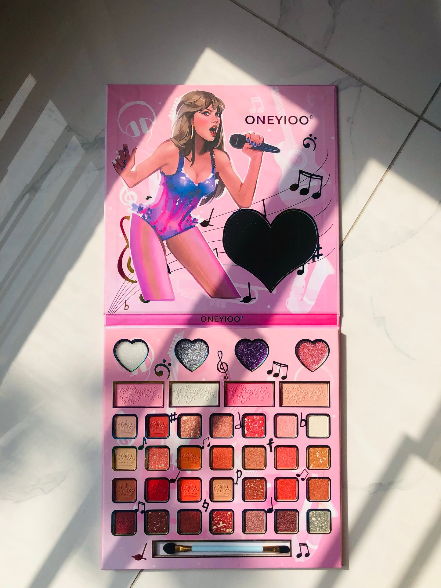 Taylor Swift Eyeshadow Palette (36 colors)