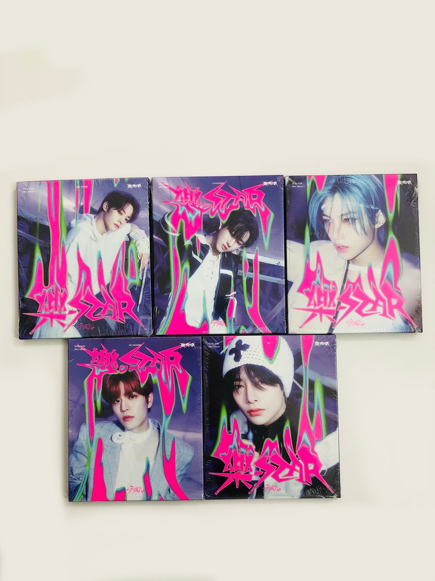 Stray Kids Rockstar Official Postcard Album