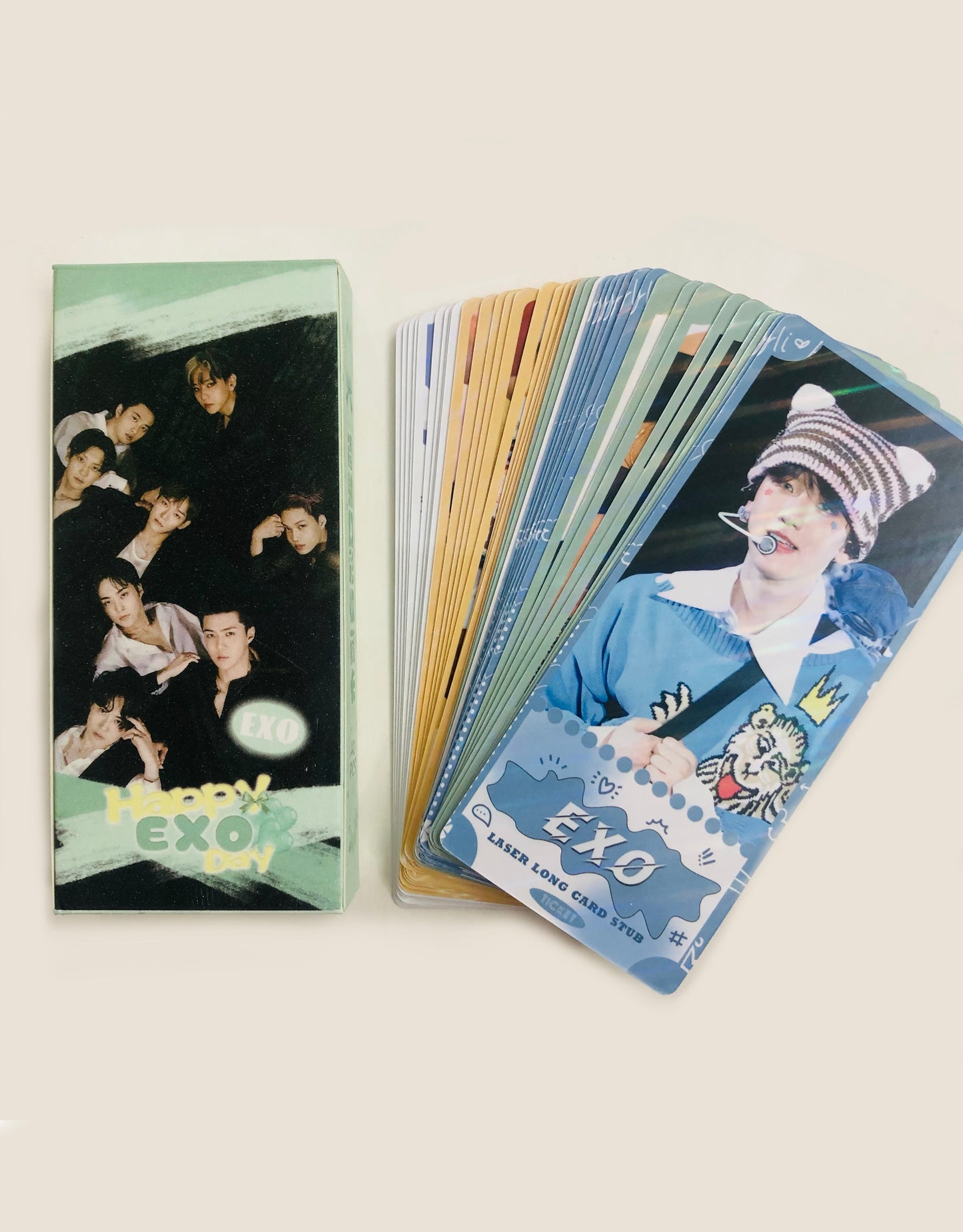 EXO Holographic double sided bookmarks/ticket Set (40 pcs)