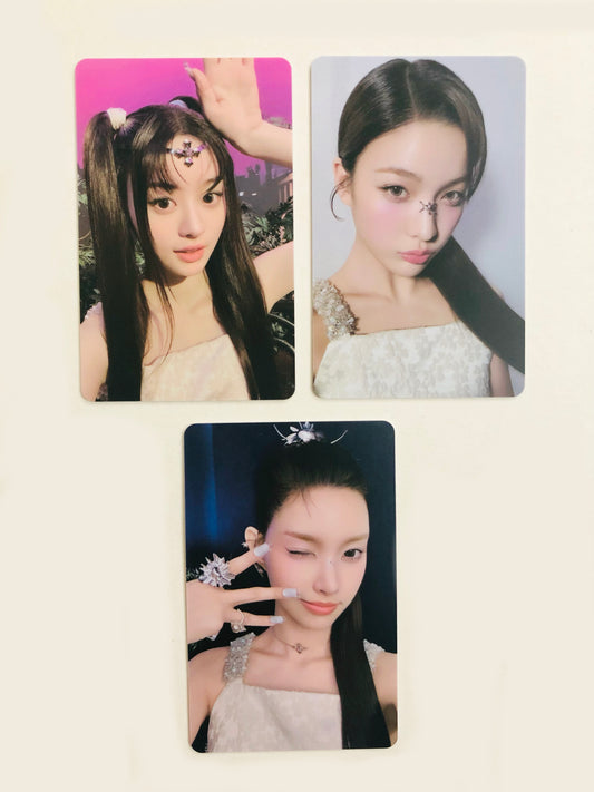 Illit Bomb Official Weverse POB PVC Photocards