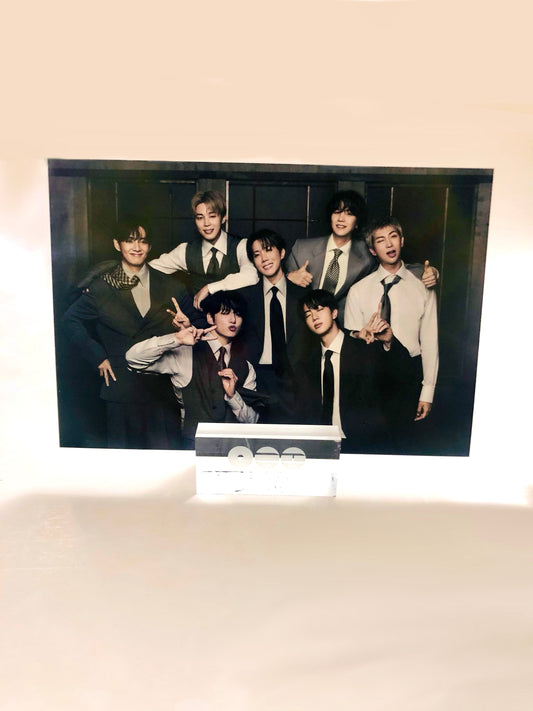 Arirang Official Weverse Shop Photo + Acrylic Stand POB